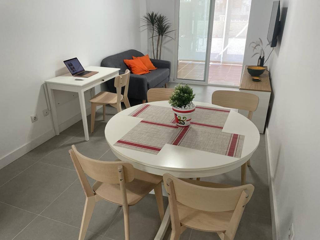 Encantador Piso Con Terraza Y Piscina Διαμέρισμα Benalmádena Εξωτερικό φωτογραφία
