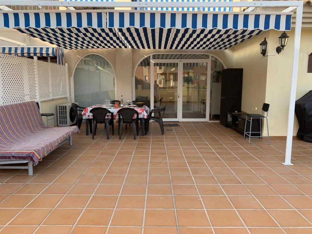 Encantador Piso Con Terraza Y Piscina Διαμέρισμα Benalmádena Εξωτερικό φωτογραφία