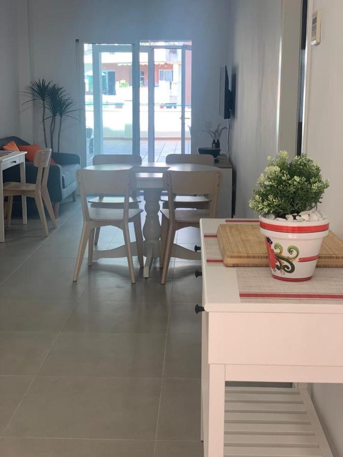 Encantador Piso Con Terraza Y Piscina Διαμέρισμα Benalmádena Εξωτερικό φωτογραφία